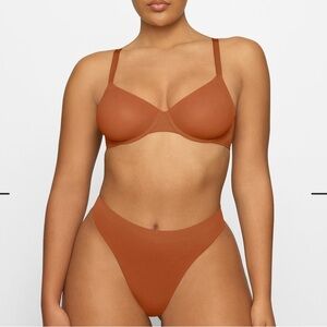 SKIMS NWT Copper Unlined Demi Bra